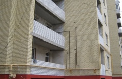 Жительница Старой Руссы добивается переноса газопровода с фасада