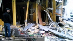 Митинг против сноса торговых павильонов прошел в Петербурге